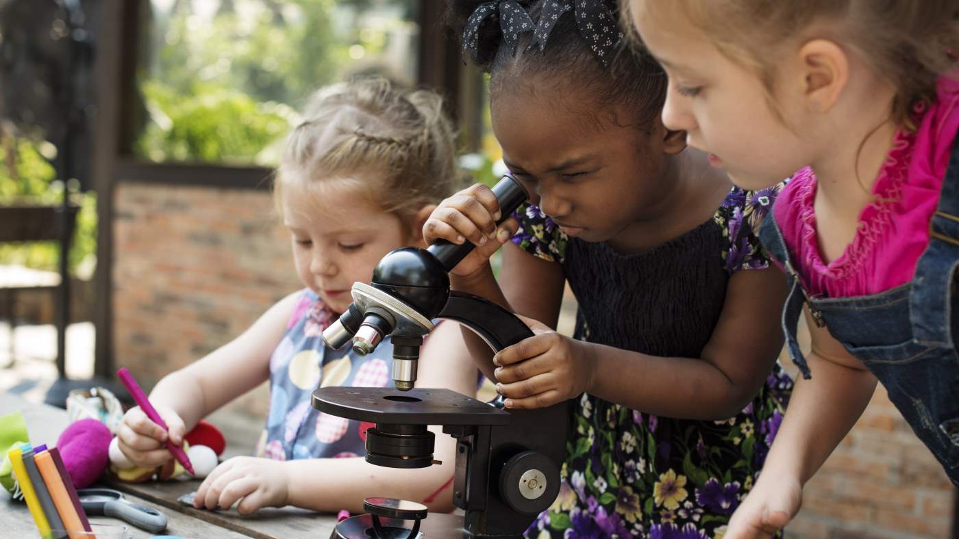 Girls are born loving science – how do we keep it that way? - Featured Image