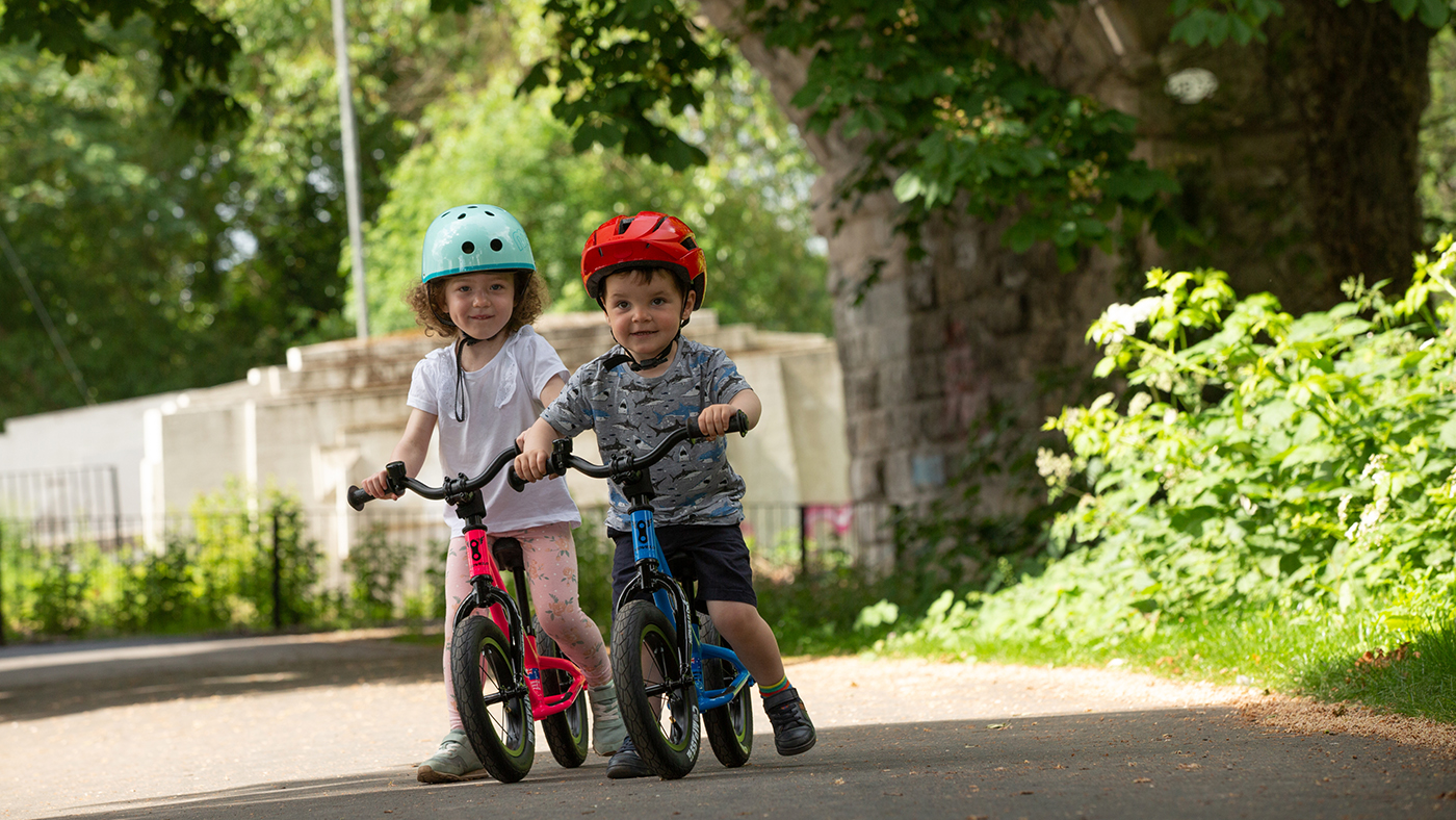 Ditch the stabilisers! 5 tips for riding a bike - Featured Image