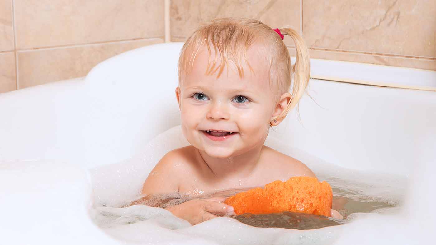 Soak it, squeeze it, scrunch it – sponges are tremendous for squashing with little fingers - Featured Image