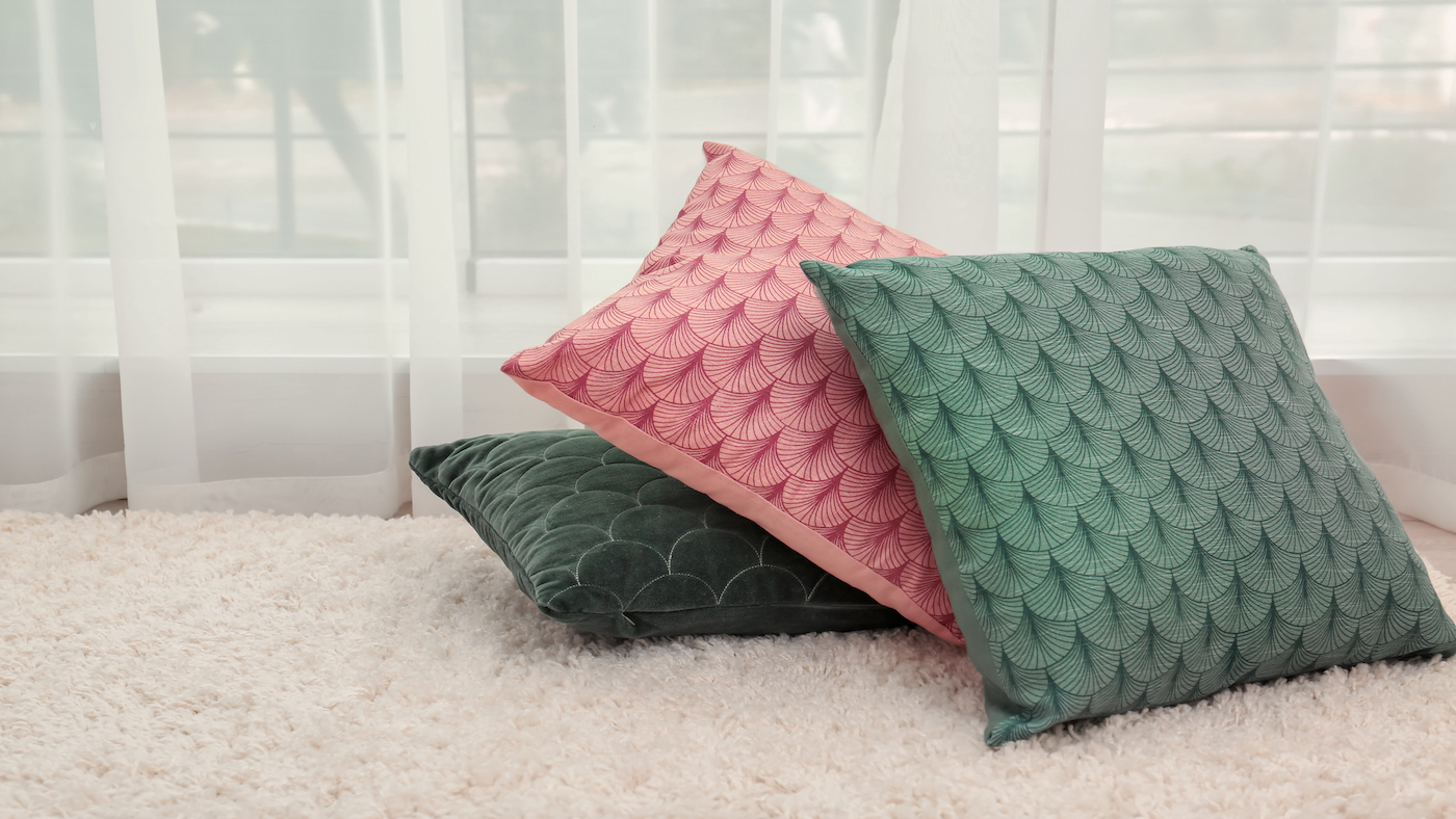 Let’s wash the cushion covers together - Featured Image