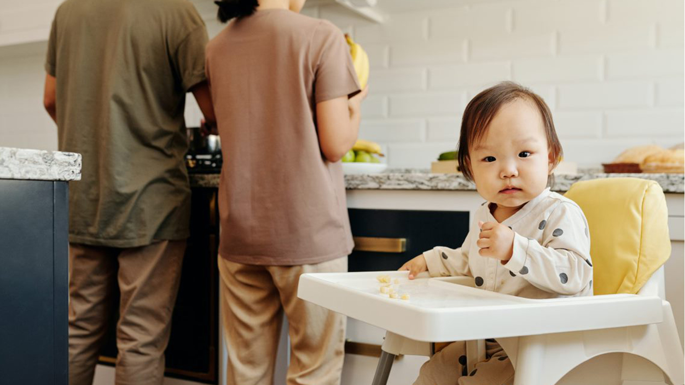 Why eating off the table can be a good thing! - Featured Image