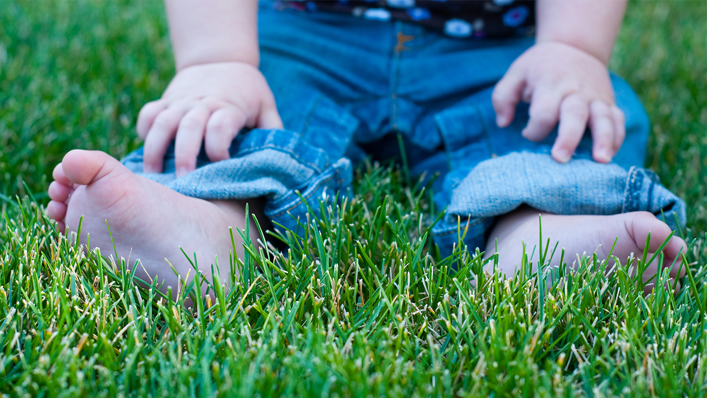 Toes and textures – give your baby lots of new sensations to explore with their feet - Featured Image