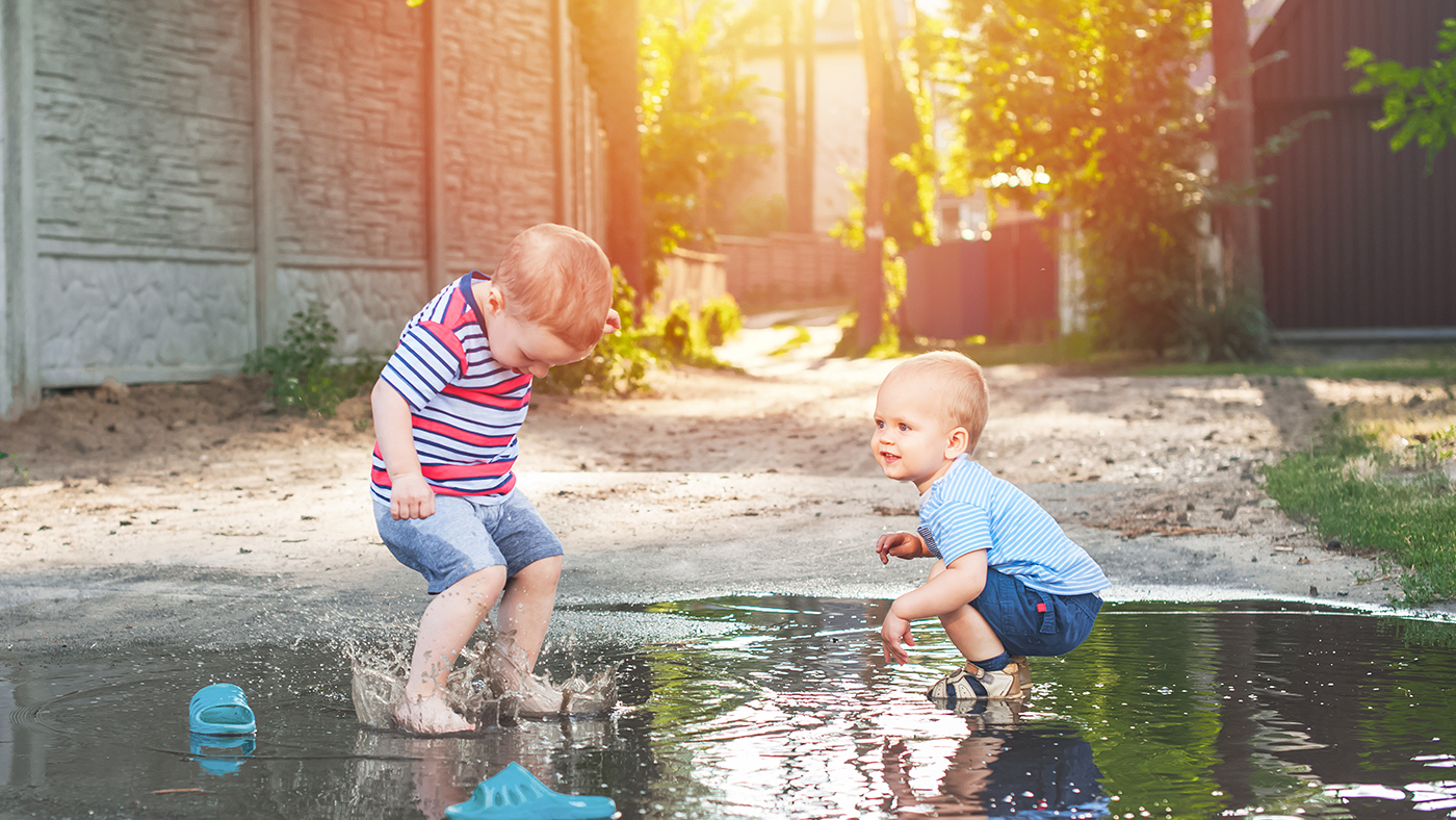 Jumping with both feet off the ground – the benefits of jumping for your child (and you) - Featured Image