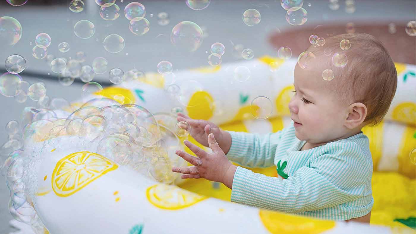 The bountiful things your baby learns with bubbles! - Featured Image