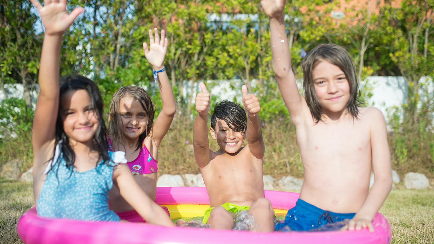 Paddling pool play for all ages - Featured Image