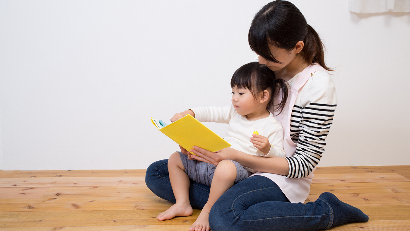 Reading familiar stories will support your toddler’s understanding - Featured Image