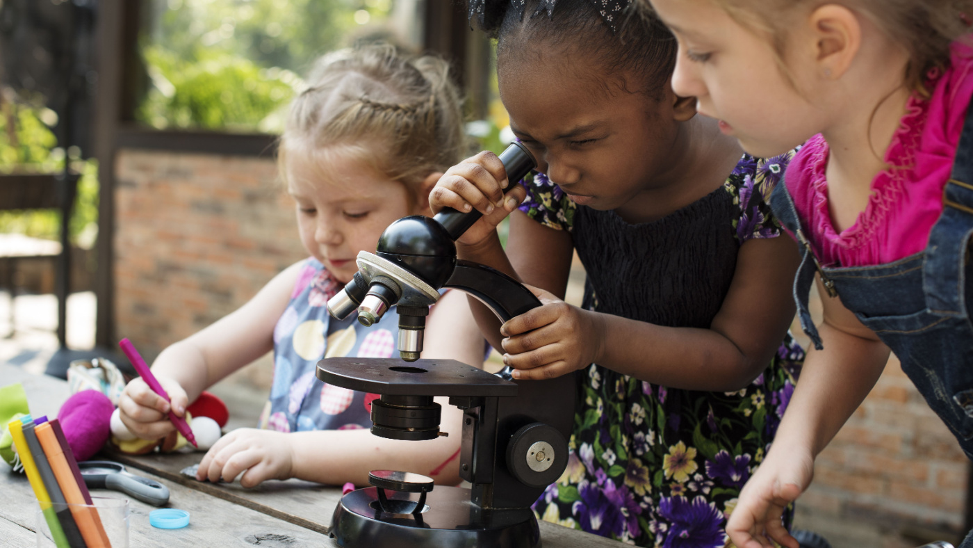 Girls are born loving science – how do we keep it that way? - Featured Image