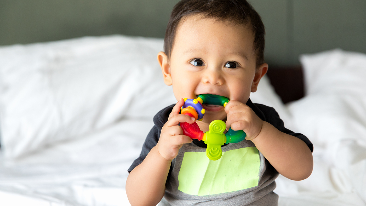 Not feeling hungry? - Improve chewing skills with teething toys - Featured Image