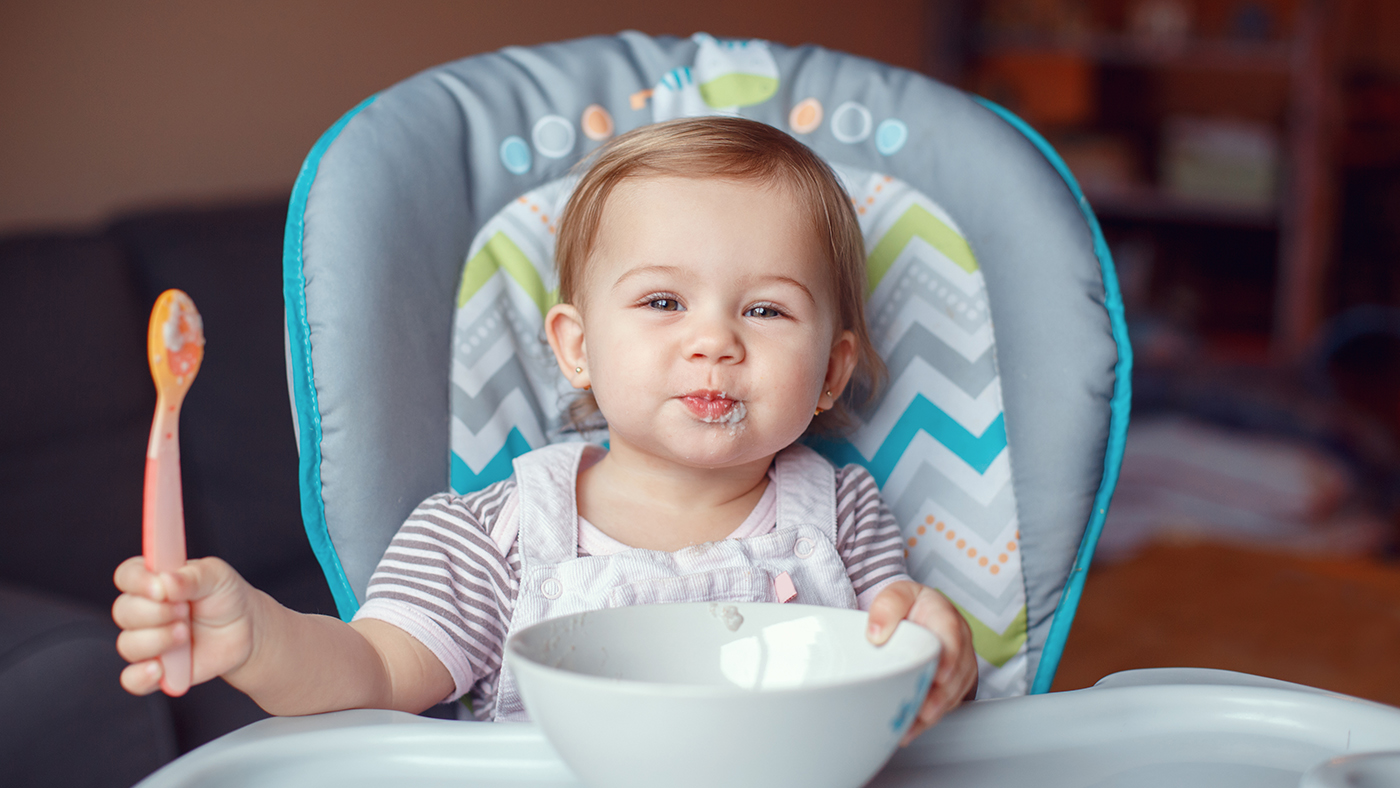 Self-feeding hints and tips – although we still can’t guarantee it won’t be a messy mealtime! - Featured Image