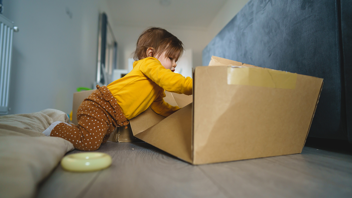 It’s time to move around – watch how your baby explores toys when they are in a new place - Featured Image