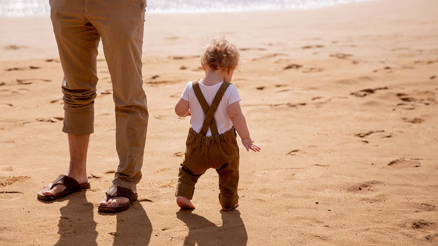 Barefoot baby – take off your baby’s socks and shoes to let them feel the ground - Featured Image