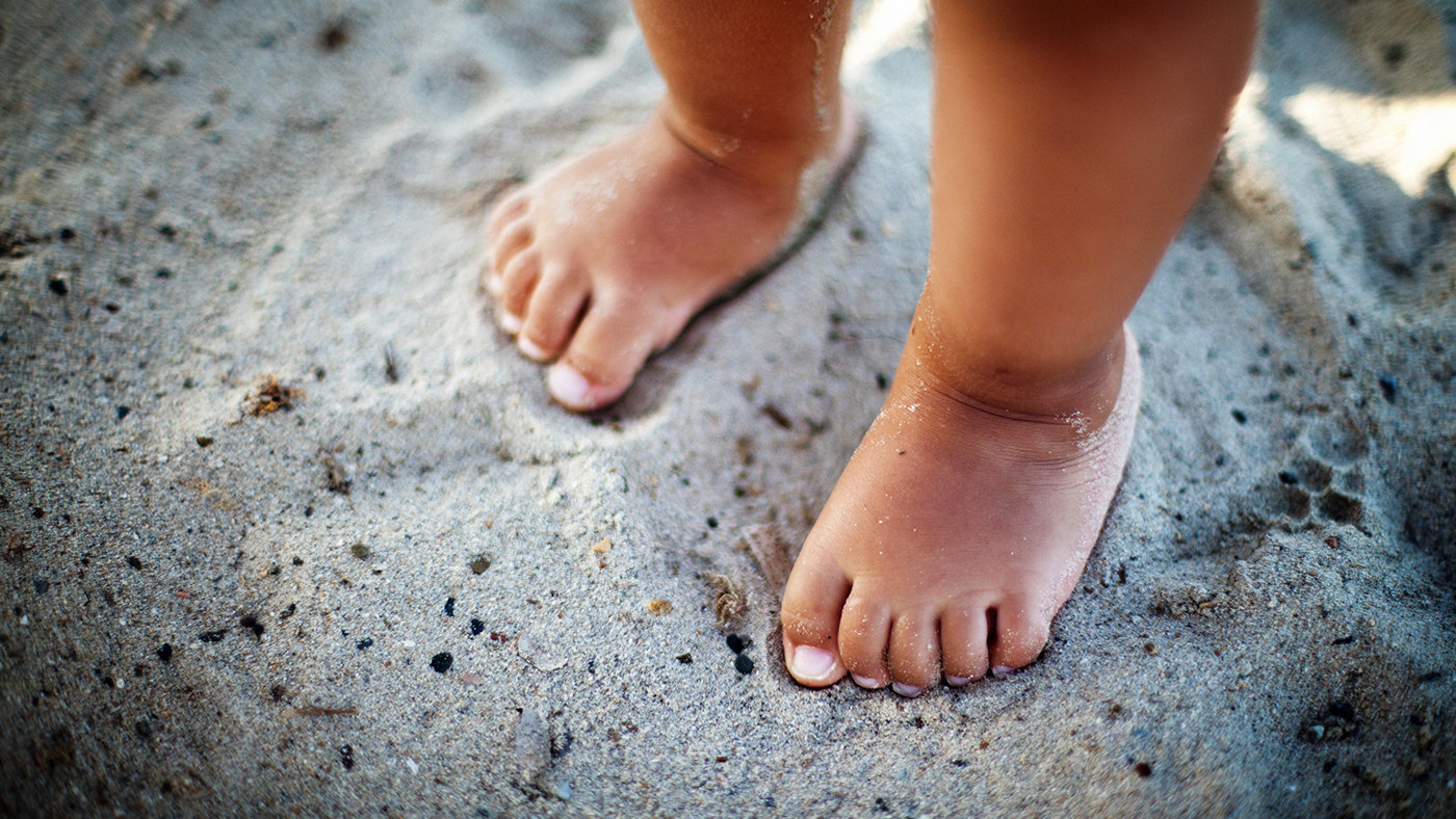 Sensory foot walk – exploring speed and texture with bare feet - Featured Image