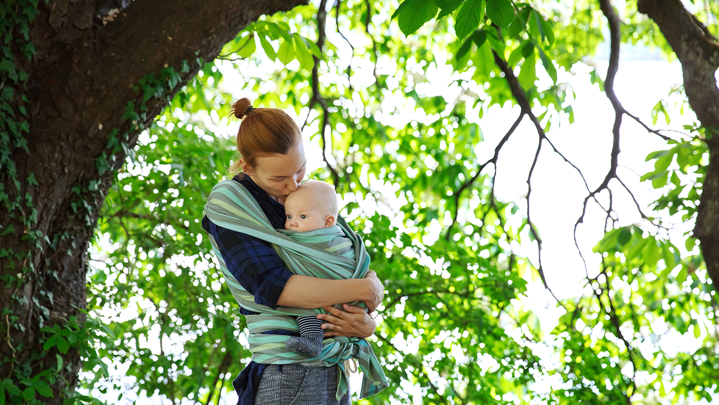 Take a neighbourhood walk – the great outdoors provides a wealth of interesting things to look at and listen to - Featured Image