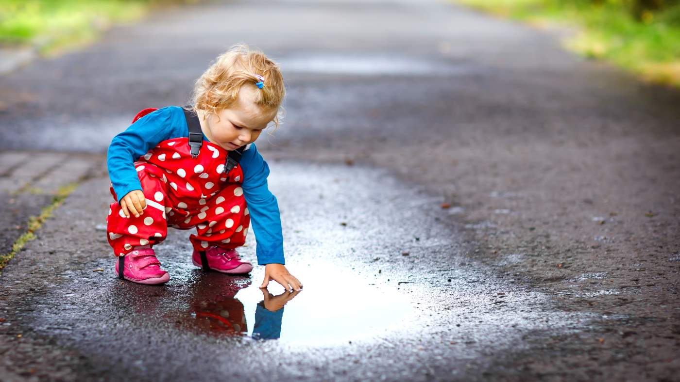 Wonderful ways to walk for you and your child - Featured Image