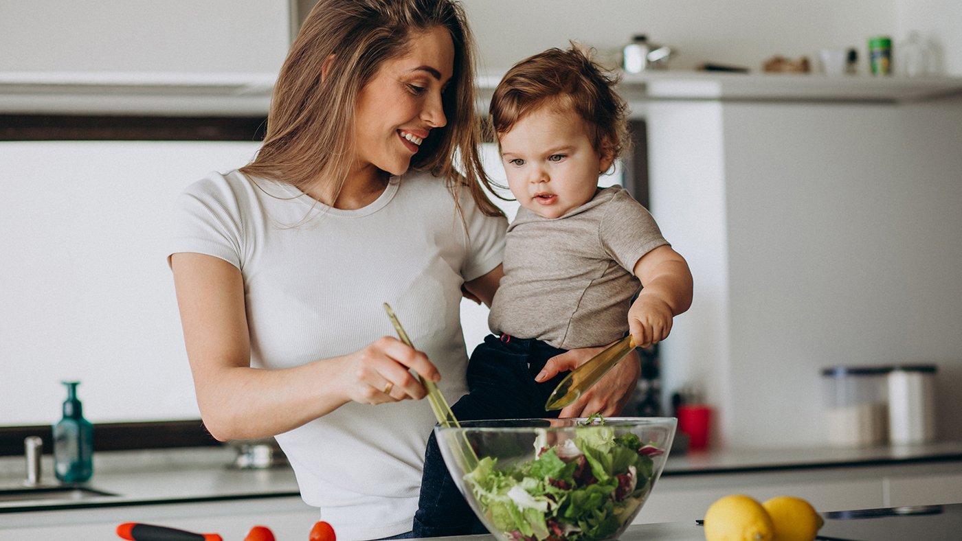 Let’s cook – involving your baby when you’re preparing food - Featured Image