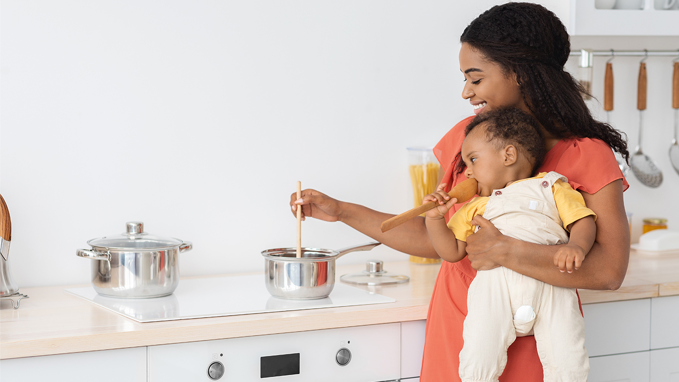 Little chef – involving your baby when you’re preparing meals - Featured Image