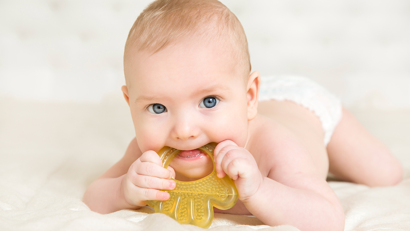 Water sensory time – place toys in a tray for your baby to explore - Featured Image